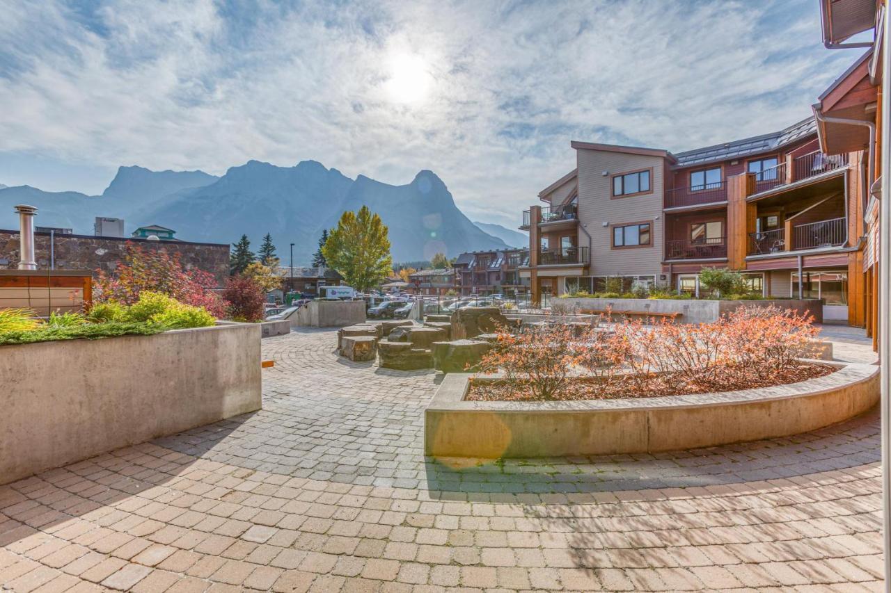 Vila Beautiful Peak Vista - 2Br W Stunning Mt Views Canmore Exteriér fotografie