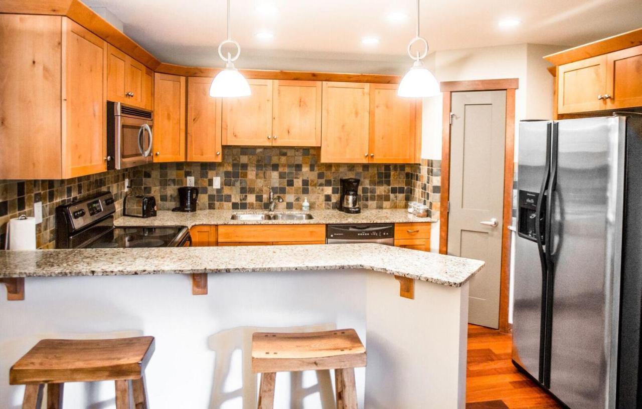 Vila Beautiful Peak Vista - 2Br W Stunning Mt Views Canmore Exteriér fotografie