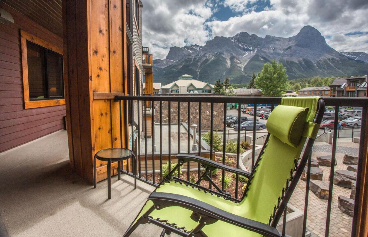 Vila Beautiful Peak Vista - 2Br W Stunning Mt Views Canmore Exteriér fotografie